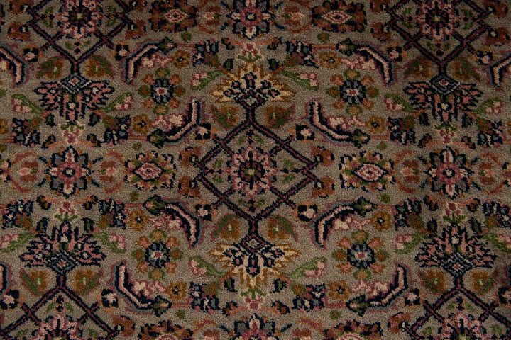 6' 7 x 9' 10 Hand Knotted Farahan Wool Rug