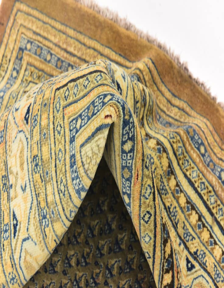 Detail image of 10' 5 x 14' 3 Hand Knotted Farahan Persian Wool Rug