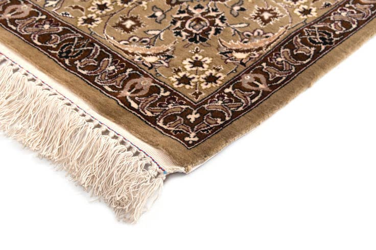 Detail image of 3' 6 x 5' 9 Isfahan Rug