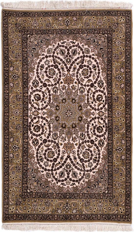 Detail image of 3' 6 x 5' 9 Isfahan Rug
