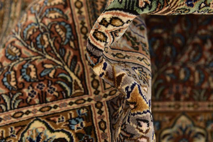 4' 7 x 6' 9 Hand Knotted Kashmir Oriental Wool Rug