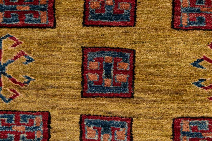 2' 9 x 4' 2 Hand Knotted Kazak Wool Rug