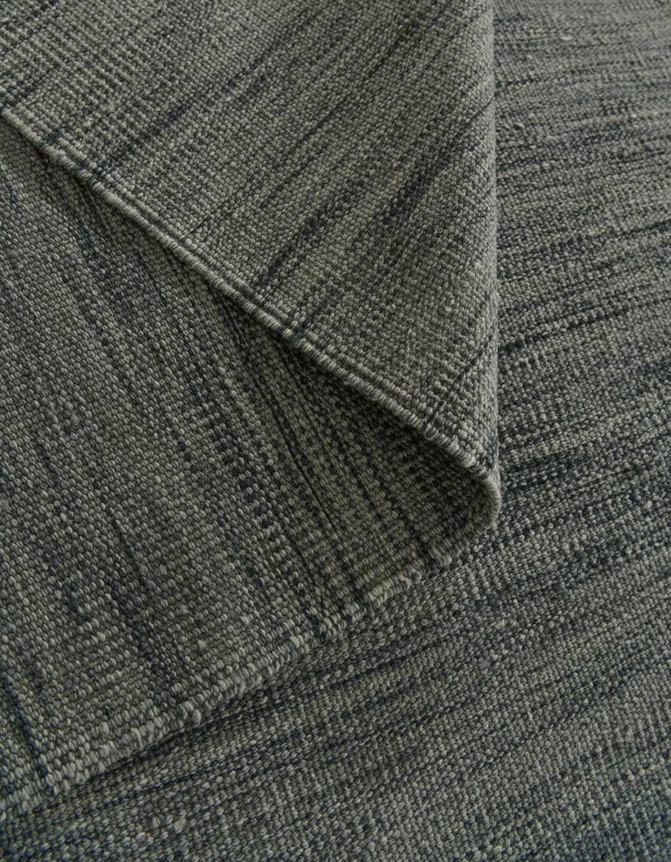 Detail image of 6' 9 x 9' 3  Hand Woven Kilim Modern Wool Rug