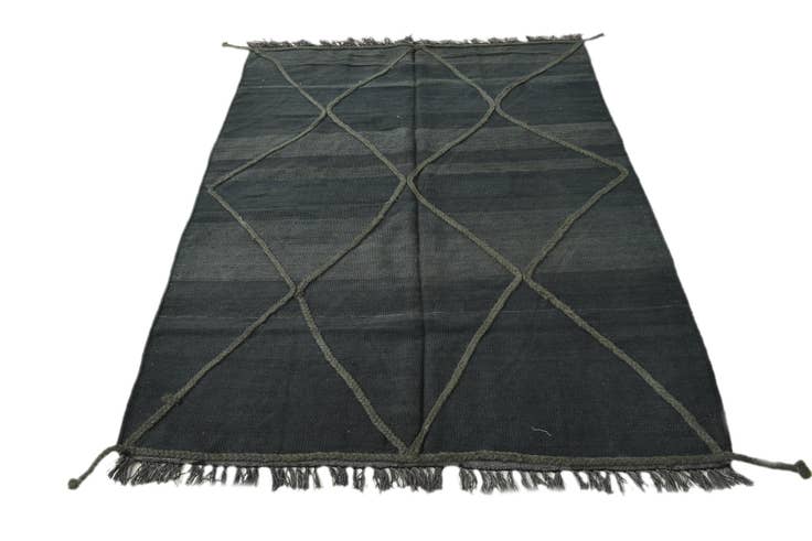 Detail image of 4' 4 x 6' Hand Woven Kilim Modern Wool Rug