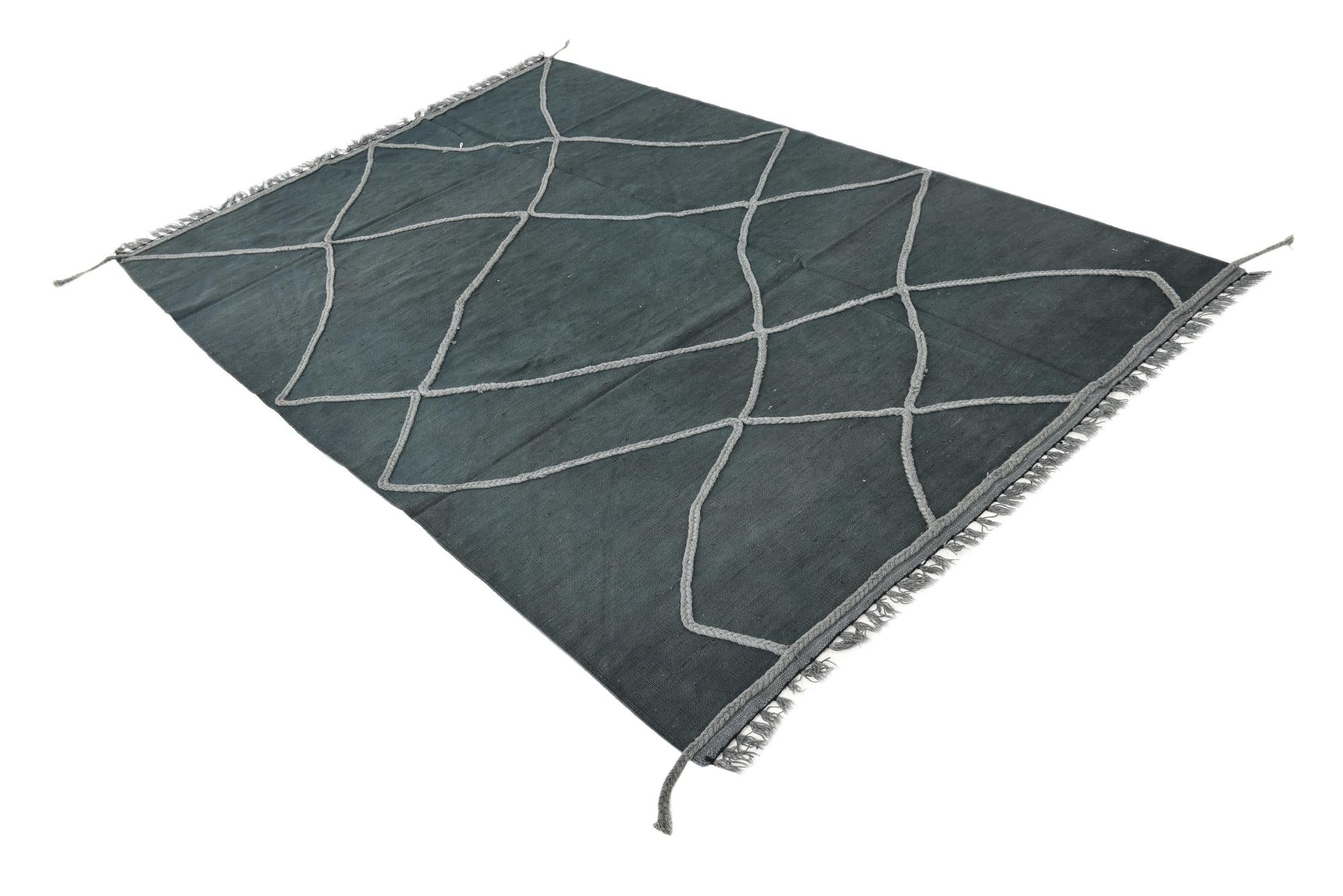 5' 5 x 8' 2 Hand Woven Kilim Modern Wool Rug