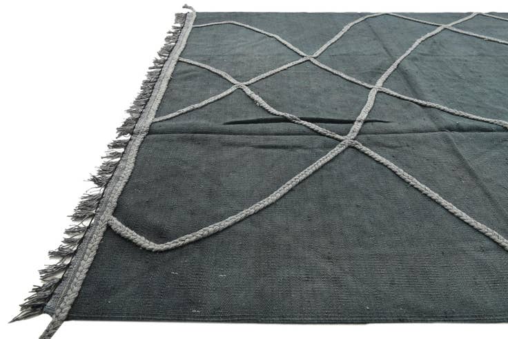 Detail image of 5' 5 x 8' 2 Hand Woven Kilim Modern Wool Rug