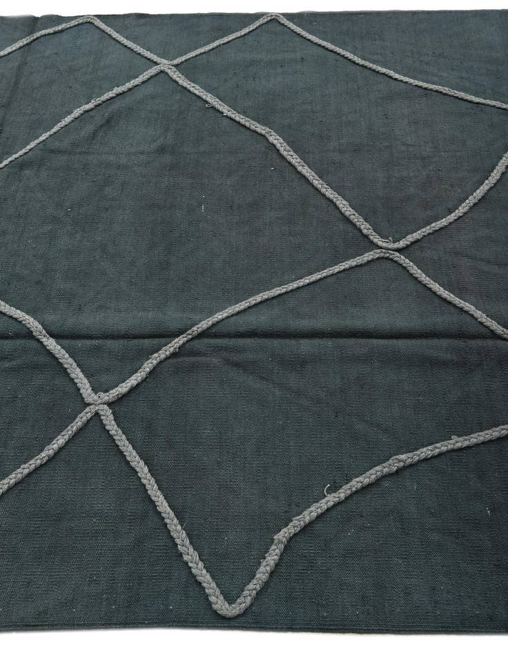 Detail image of 5' 5 x 8' 2  Hand Woven Kilim Modern Wool Rug