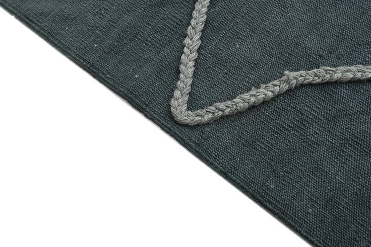Detail image of 5' 5 x 8' 2 Hand Woven Kilim Modern Wool Rug