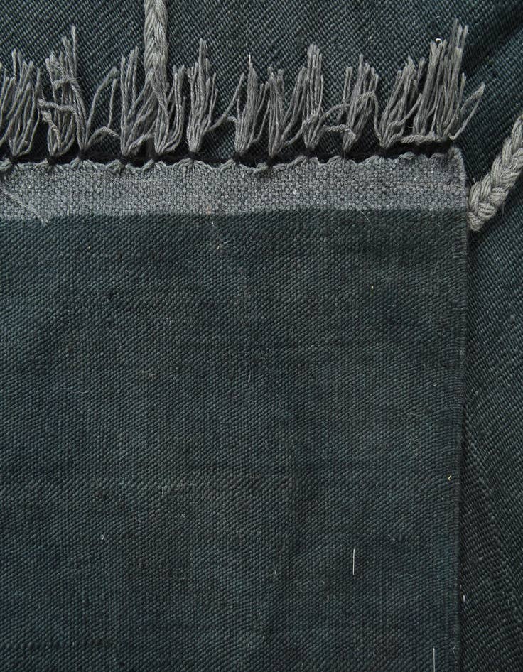 Detail image of 5' 5 x 8' 2  Hand Woven Kilim Modern Wool Rug