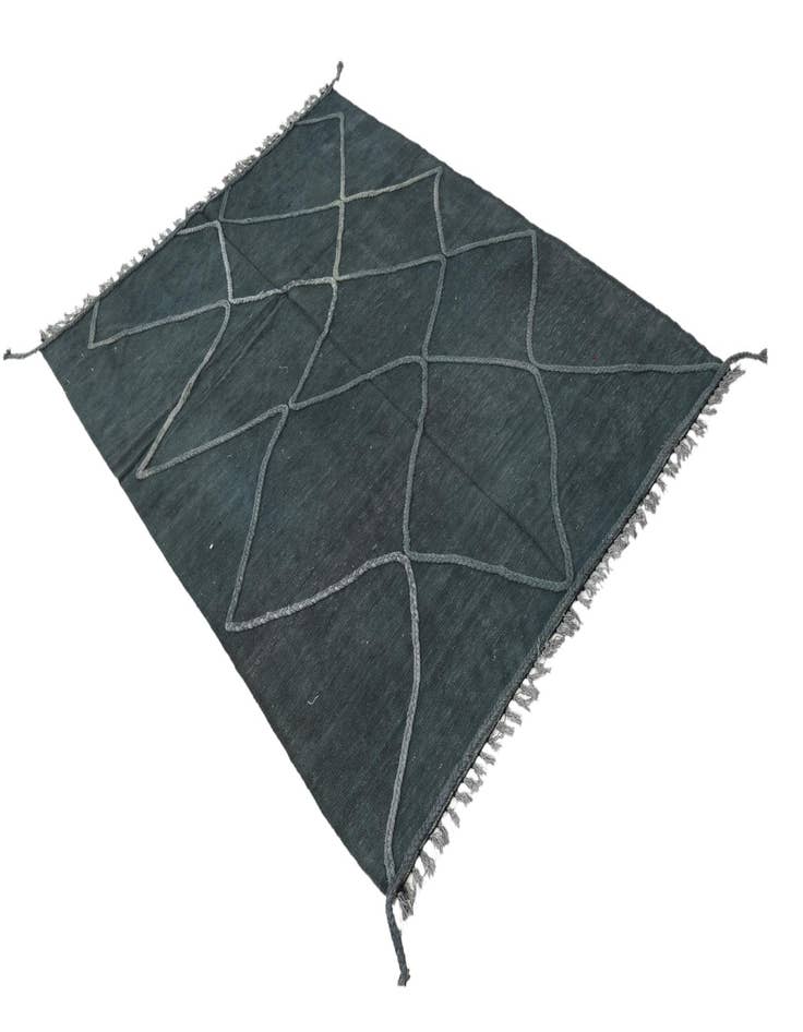 Detail image of 4' 1 x 6' 4  Hand Woven Kilim Modern Wool Rug