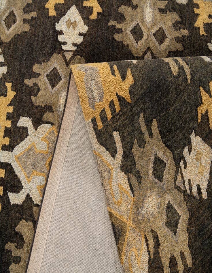 Detail image of 8' x 10' Luna Rug