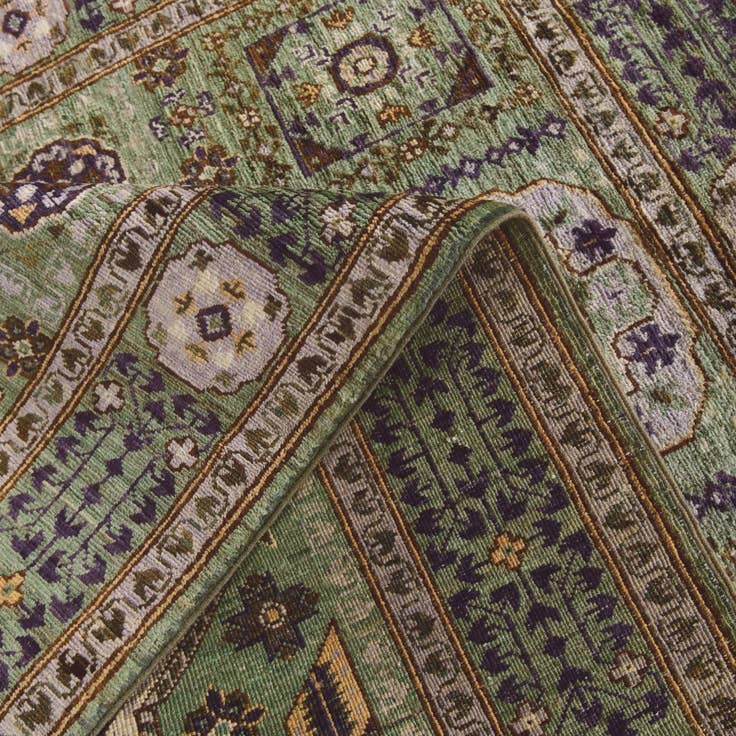 Detail image of 3' 4 x 4' 9 Hand Knotted Mamluk Ziegler Rug