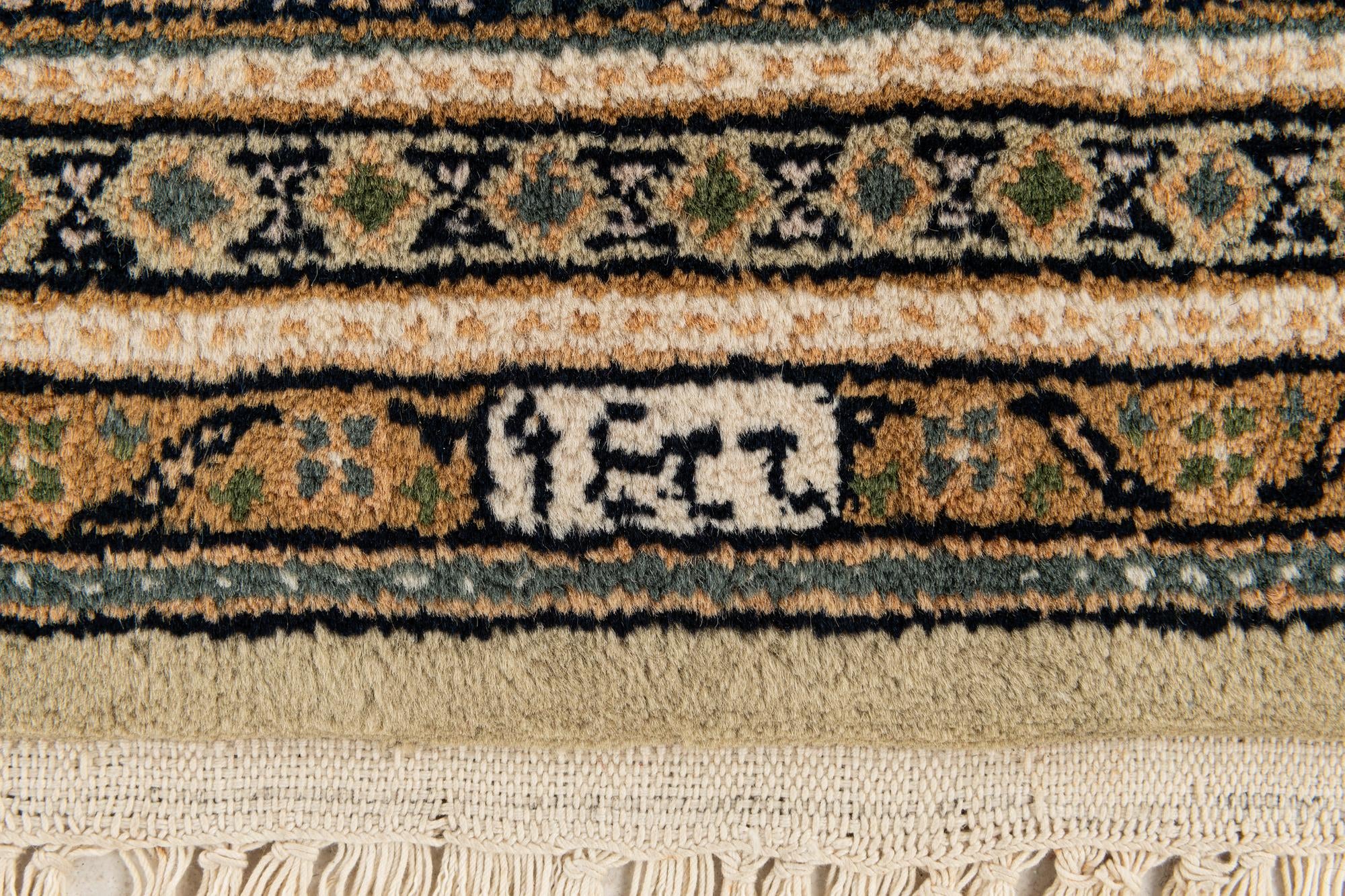 6' 7 x 9' 9 Hand Knotted Mir Wool Rug