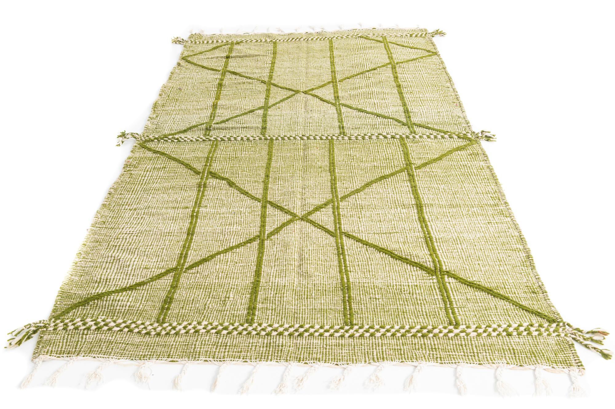 5' x 8' 5 Hand Knotted Moroccan Wool Rug