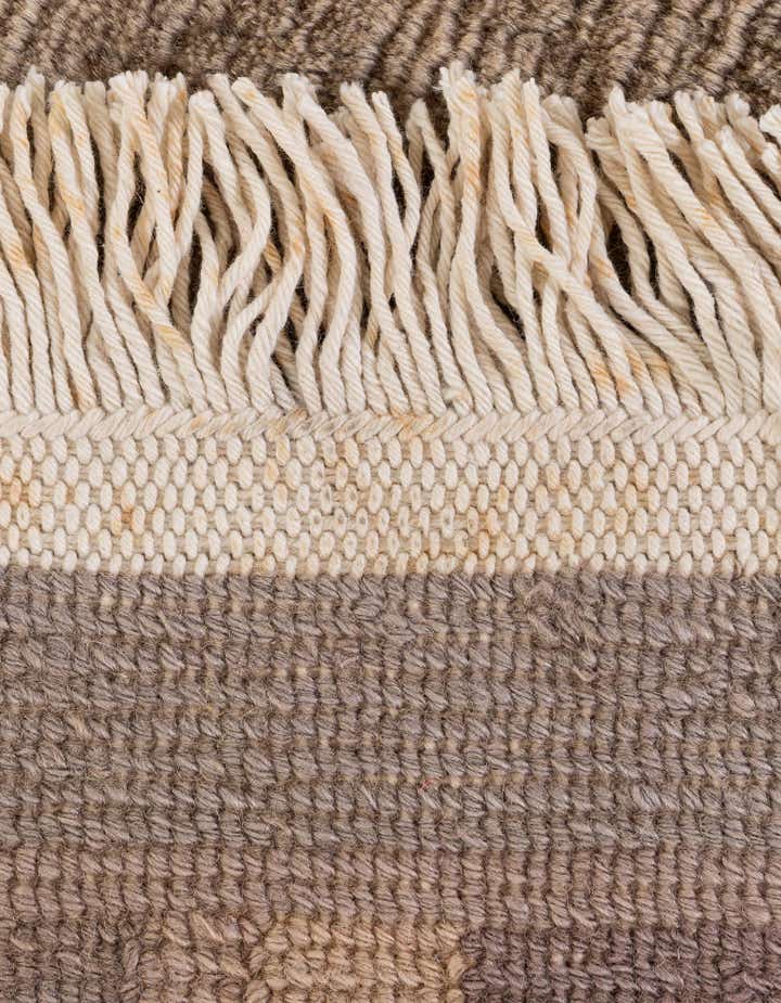 5' 5 x 7' 6 Hand Knotted Nepal Wool Rug