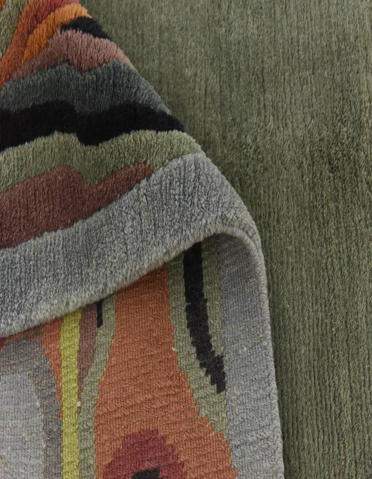 Detail image of 6' 8 x 9' 9 Hand Knotted Nepal Wool Rug