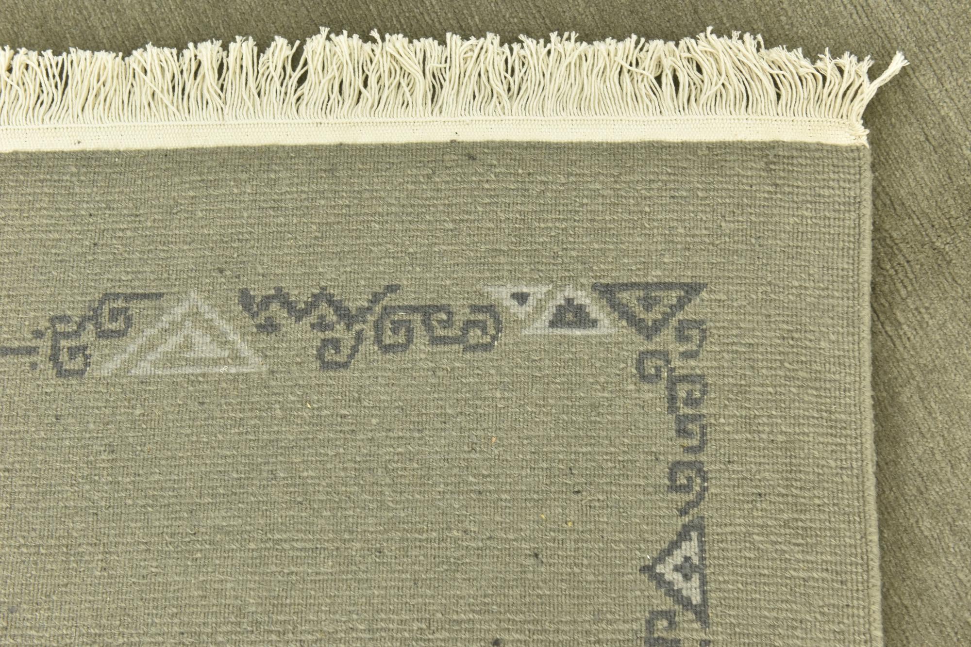 5' 7 x 7' 10 Hand Knotted Nepal Wool Rug