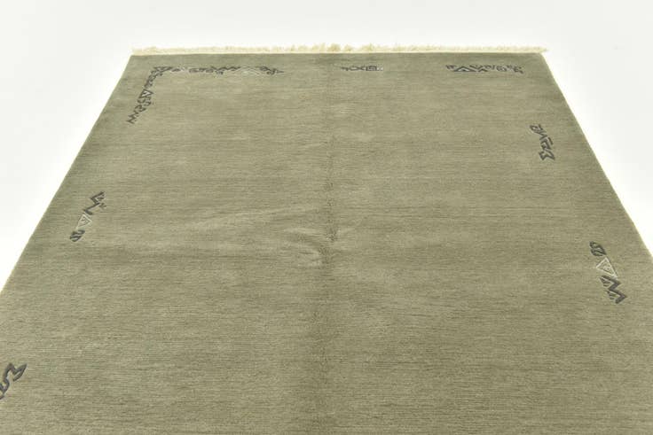 Detail image of 5' 7 x 7' 10 Hand Knotted Nepal Wool Rug