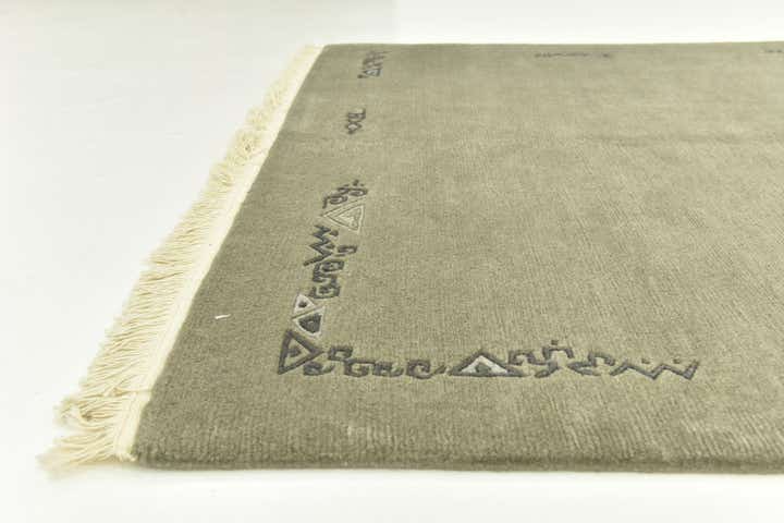 5' 7 x 7' 10 Hand Knotted Nepal Wool Rug