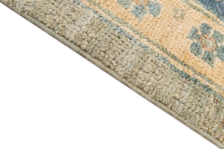 Detail image of 6' 10 x 9' 9 Hand Knotted Oushak Wool Rug