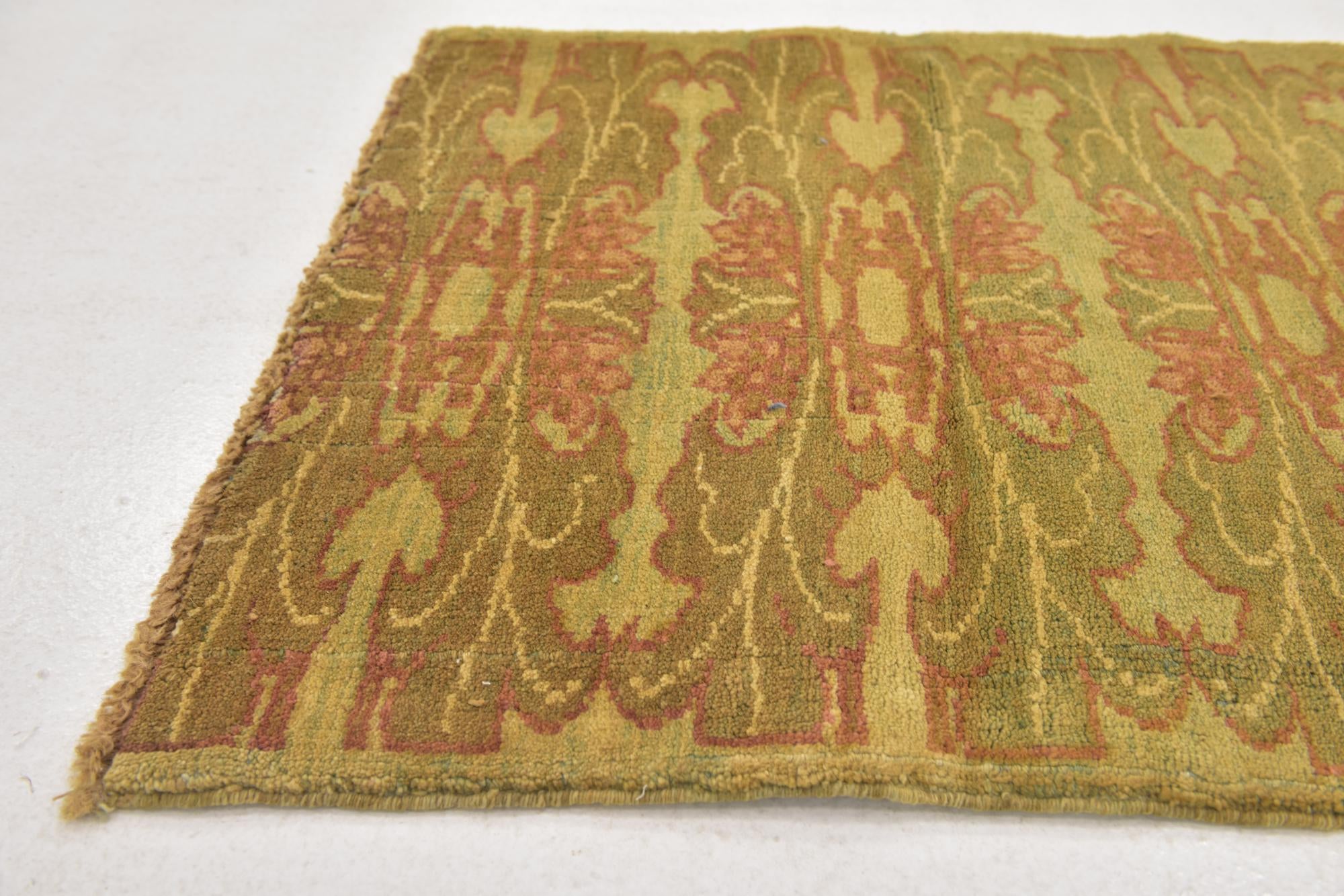 2' 7 x 4' 8 Hand Knotted Oushak Wool Rug