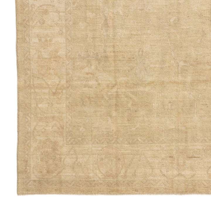 8' 2 x 9' 8 Hand Knotted Oushak Wool Rug