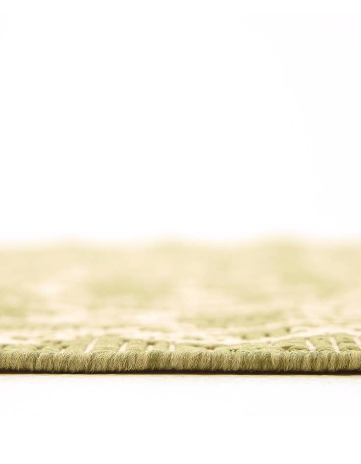 Detail image of 9' x 12'  Washable Botanical Indoor / Outdoor Rug