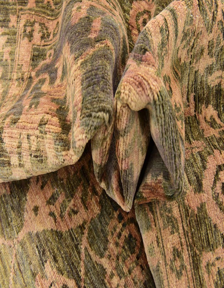 Detail image of 6' 6 x 10' Hand Knotted Peshawar Ziegler Rug