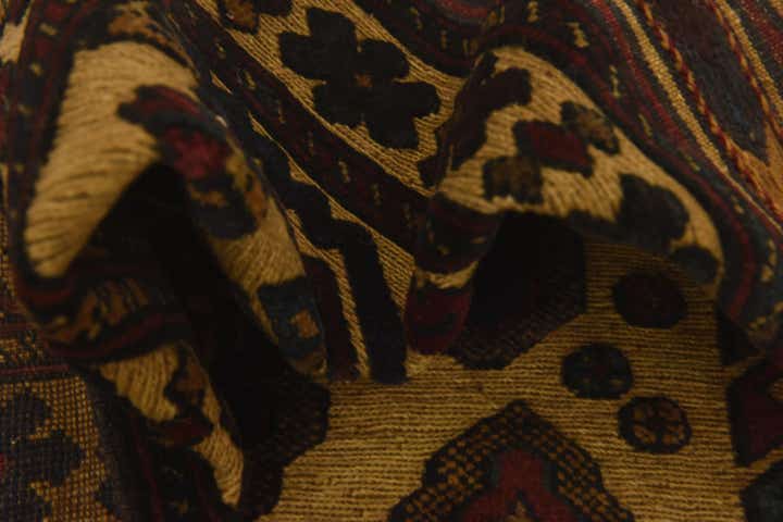 2' 8 x 4' 5 Hand Knotted Sumak Wool Rug