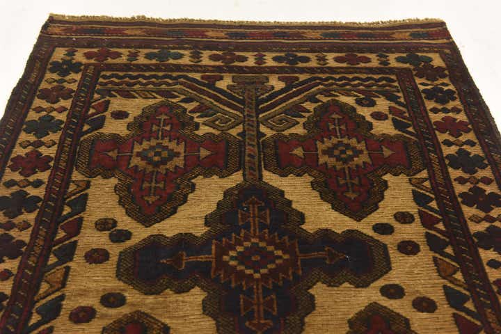 2' 8 x 4' 5 Hand Knotted Sumak Wool Rug
