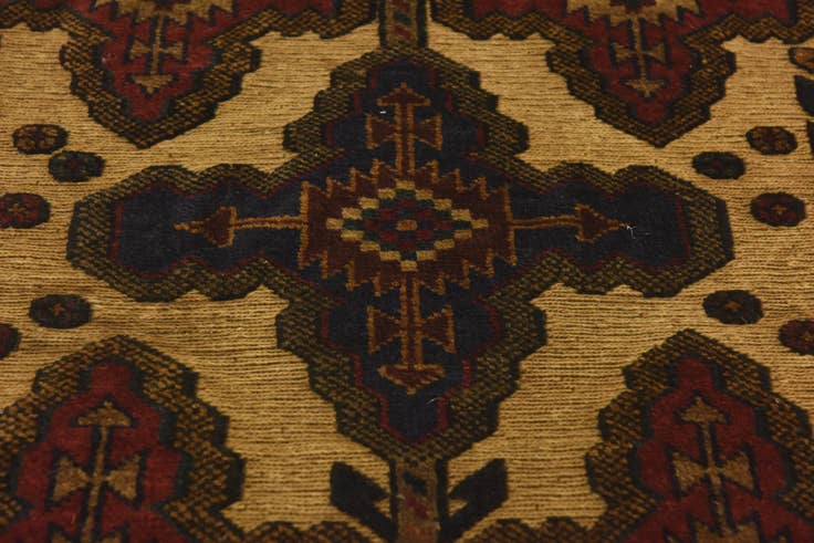 Detail image of 2' 8 x 4' 5 Hand Knotted Sumak Wool Rug