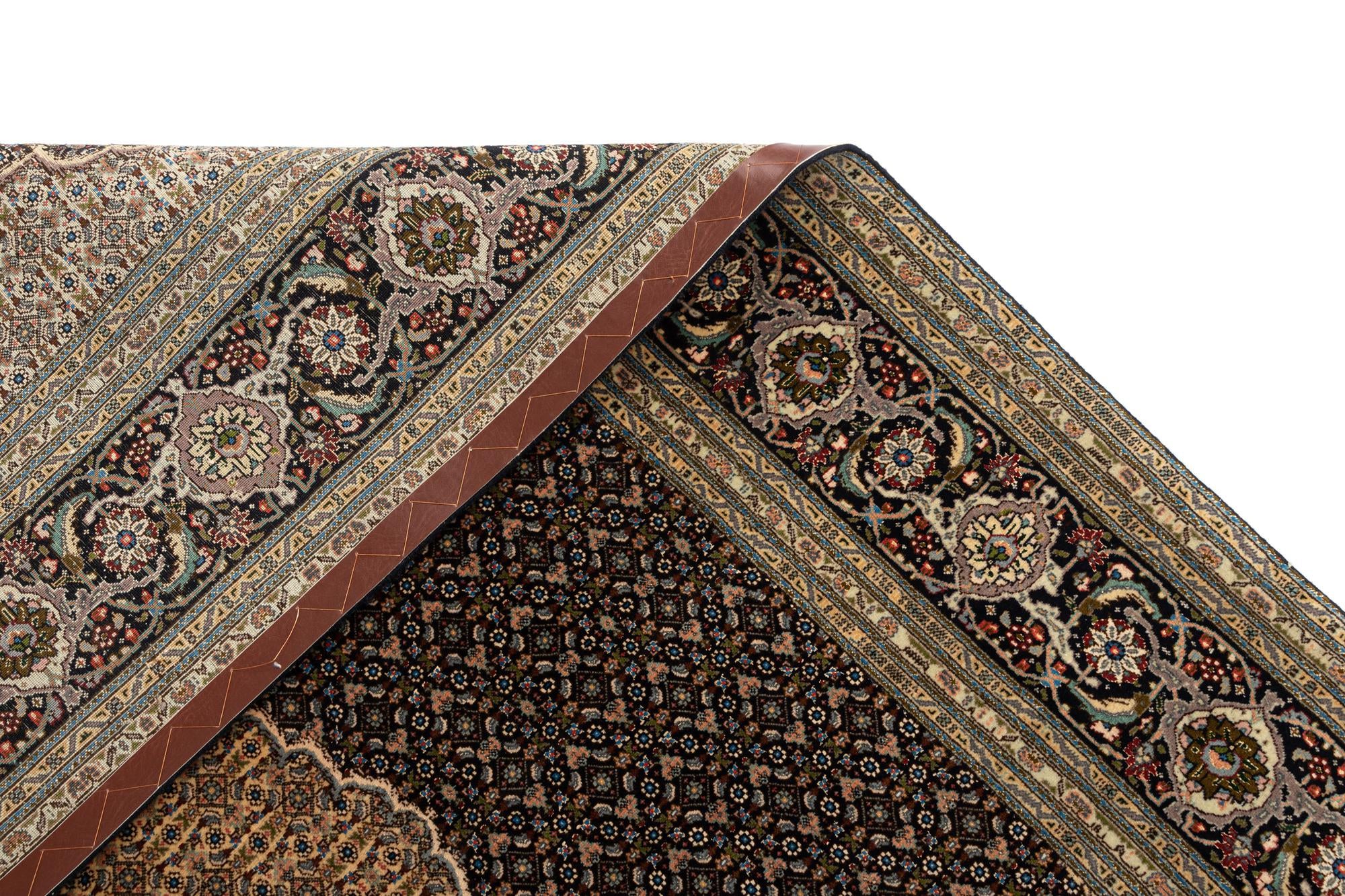6' 8 x 9' 11 Tabriz Mahi Rug