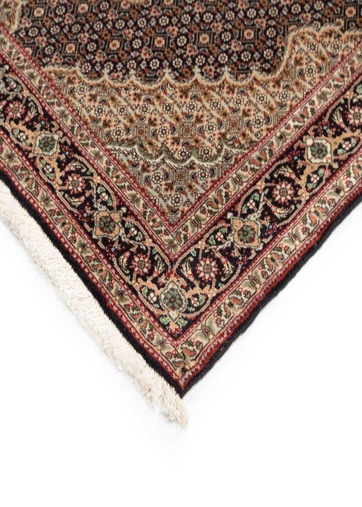 3' 4 x 4' 11 Tabriz Mahi Rug