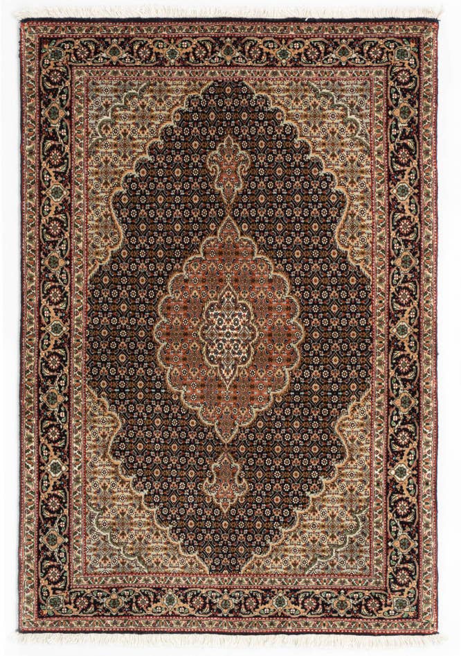 Detail image of 3' 4 x 4' 11 Tabriz Mahi Rug