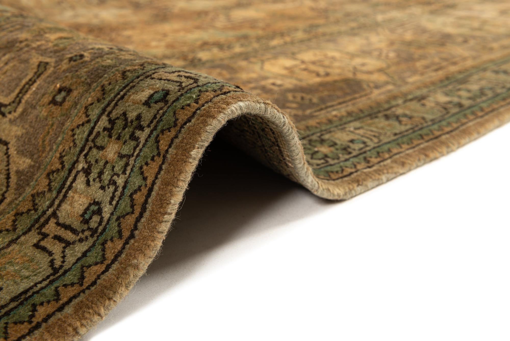 10' x 13' Tabriz Rug