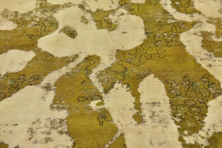 Detail image of 8' 7 x 11' 3 Hand Knotted Ultra Vintage Persian Wool Rug