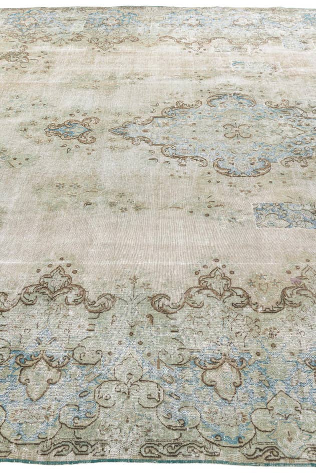 Detail image of 9' 9 x 11' 9 Hand Knotted Ultra Vintage Persian Wool Rug