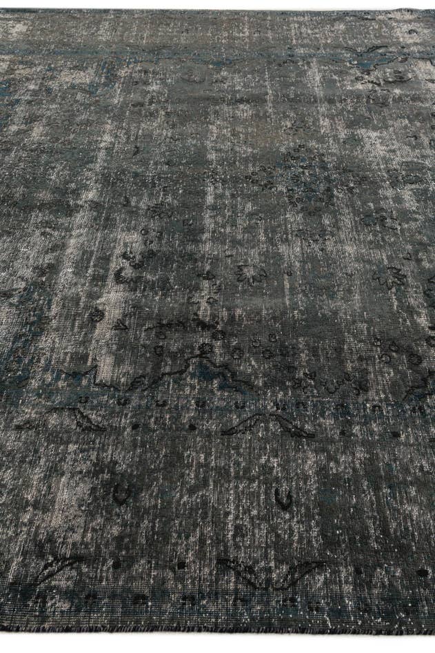 Detail image of 9' 6 x 12' 5 Hand Knotted Ultra Vintage Persian Wool Rug