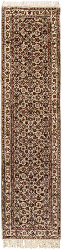 Detail image of 2' 6 x 9' 7 Hand Knotted Isfahan Wool Runner Rug