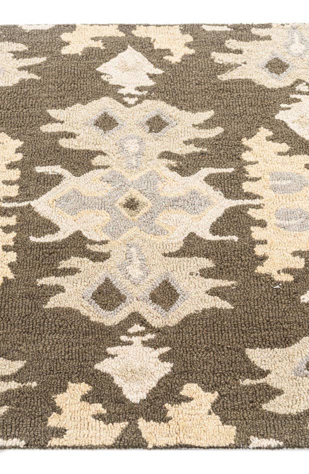 Detail image of 2' 7 x 8' 1 Luna Runner Rug