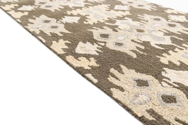 Detail image of 2' 7 x 8' 1 Luna Runner Rug