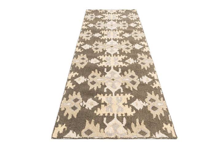 2' 7 x 8' Luna Runner Rug
