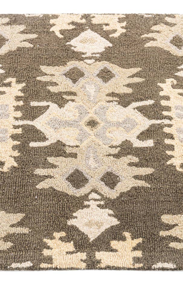 Detail image of 2' 7 x 8' Luna Runner Rug