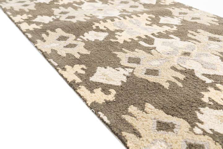 2' 7 x 8' Luna Runner Rug