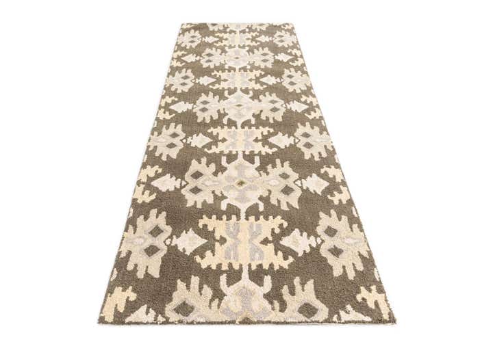 2' 7 x 8' Luna Runner Rug