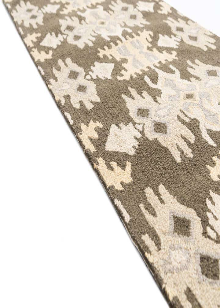 2' 7 x 8' Luna Runner Rug