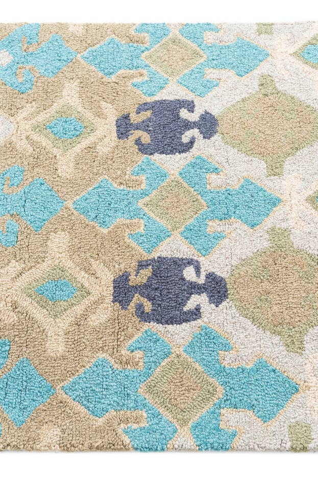 Detail image of 2' 7 x 8' 2 Luna Runner Rug