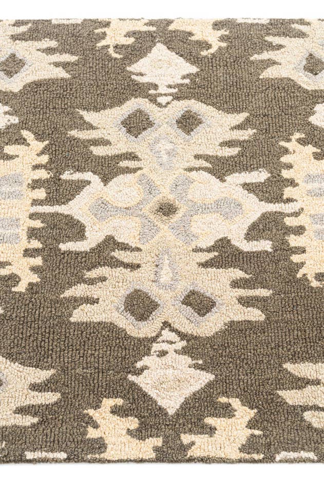 Detail image of 2' 7 x 8' 1 Luna Runner Rug