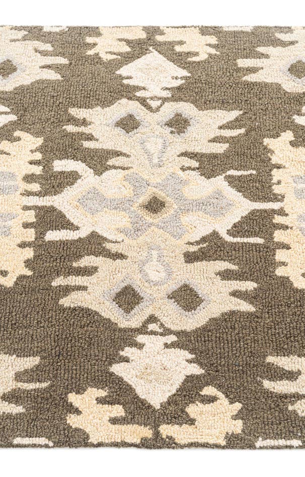 Detail image of 2' 7 x 8' Luna Runner Rug