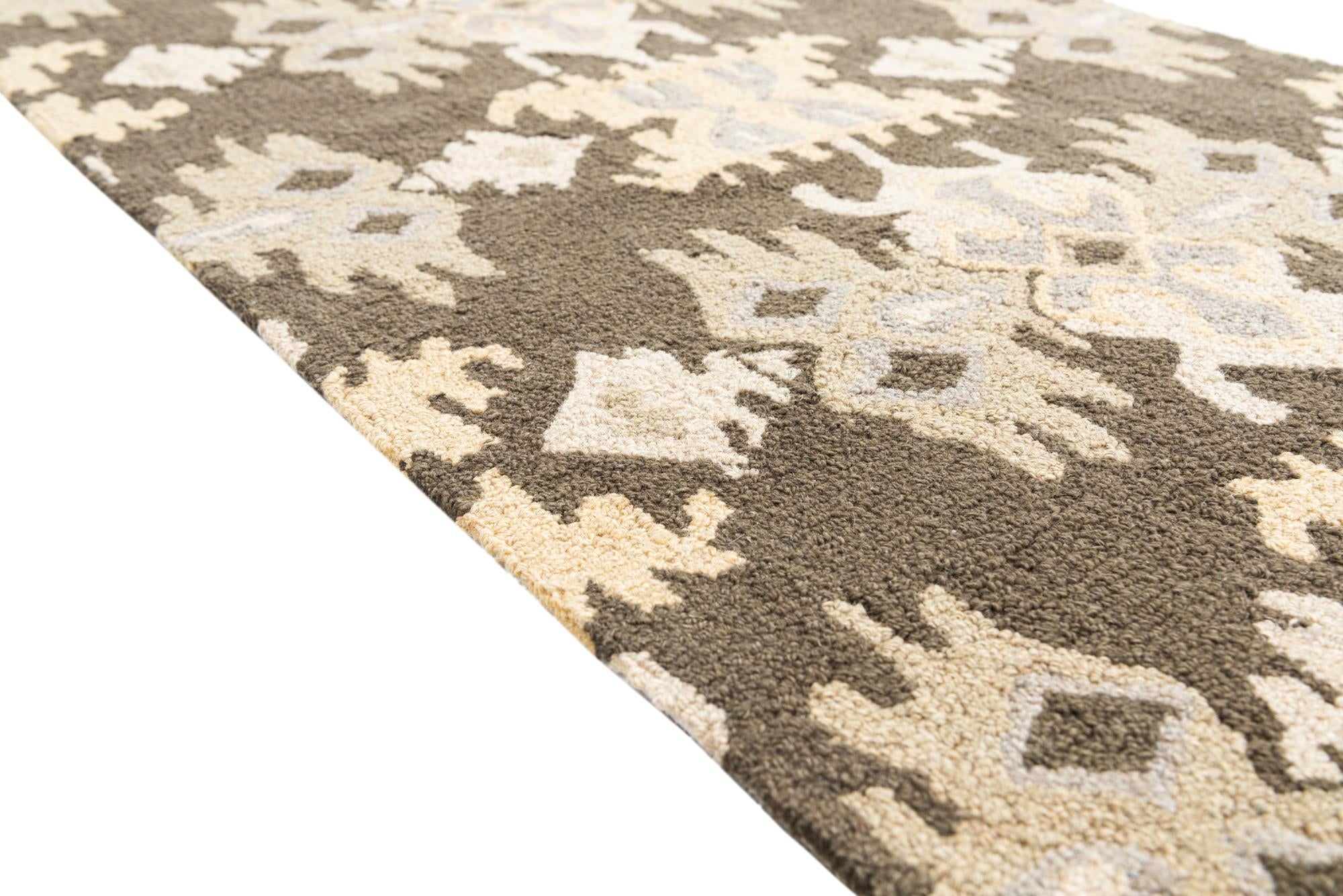 2' 7 x 8' Luna Runner Rug